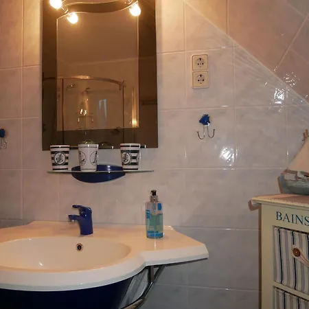 In Trassenheide, Wlan, Sitzecke Mit Grill 特拉森海德